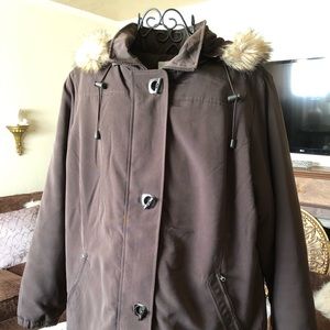 JACKET “Jaclyn Smith”. Cozy and warm for snowy weather!